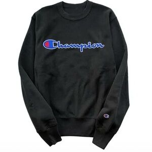 Champion Reverse Weave EMBROIDERED SCRIPT LOGO Sweatshirt in  BLACK🔥🔥🔥